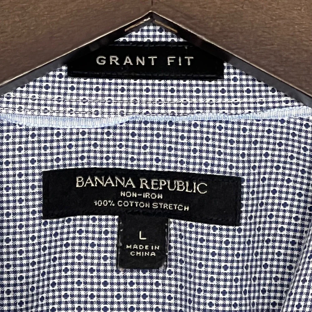 Banana Republic Button Down Mens Large Blue Grant Fit Non-Iron Stretch Geometric